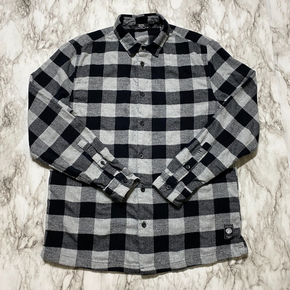 Bershka Regular Fit Mens Fleece Shirt‎ Size S Black Grey Plaid Long Sleeve